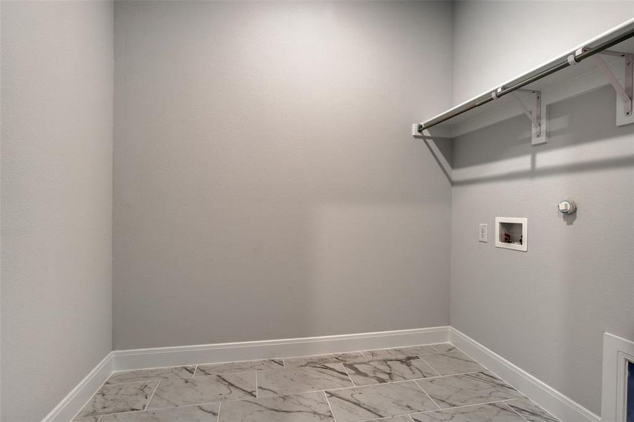 Spacious, unfurnished interior of a new home in West Crossing, Anna (Image 28). Spacious, unfurnished interior of a new home in West Crossing, Anna (Image 28).