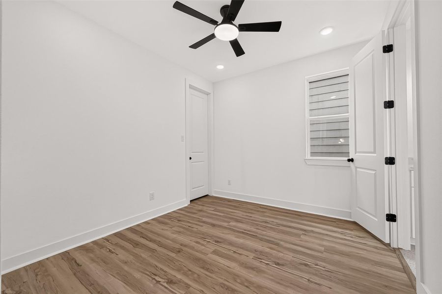 Spacious, unfurnished interior of a new home in , Houston (Image 46).