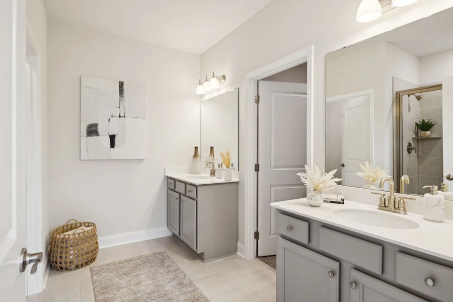 Primary Bathroom | For representation purposes only. Options and layout may vary by community and home plan. Primary Bathroom | For representation purposes only. Options and layout may vary by community and home plan.