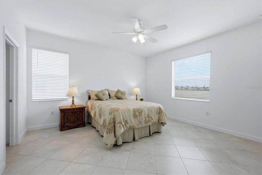 Furnished interior view inside a new home in , Englewood (Image 11).