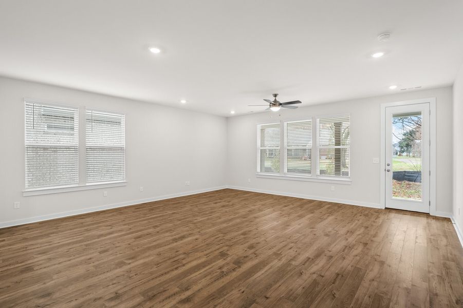 3,061sf New Home in Murfreesboro, TN. - Slide 21 3,061sf New Home in Murfreesboro, TN. - Slide 21