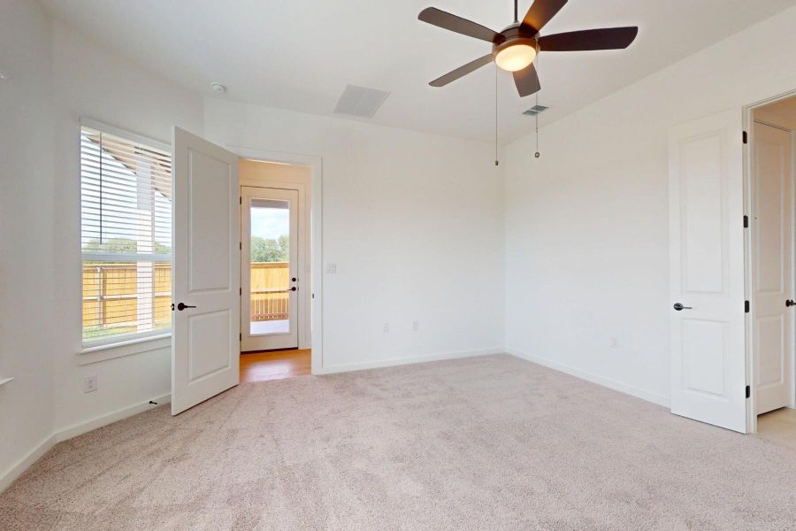 Spacious, unfurnished interior of a new home in Estancia West, Manchaca (Image 33). Spacious, unfurnished interior of a new home in Estancia West, Manchaca (Image 33).