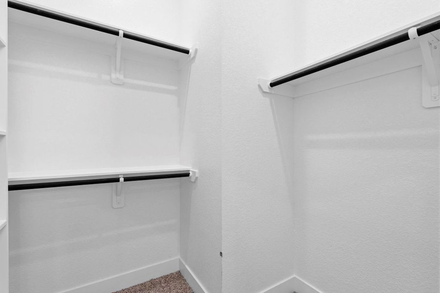 Spacious, unfurnished interior of a new home in Wildrye 45', Waller (Image 20).