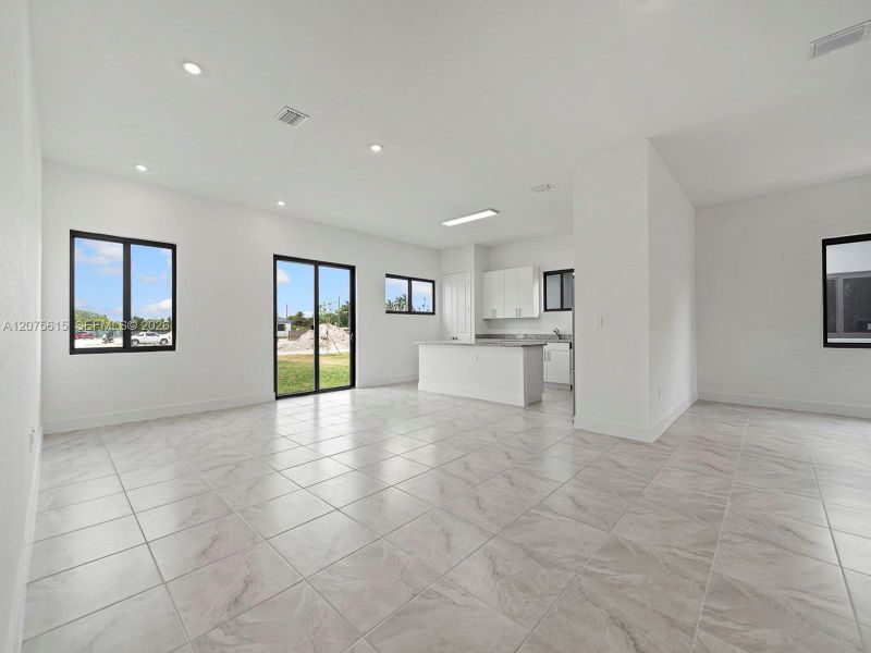 Spacious, unfurnished interior of a new home in , Homestead (Image 23). Spacious, unfurnished interior of a new home in , Homestead (Image 23).
