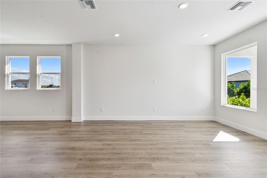 Spacious, unfurnished interior of a new home in Vistera of Venice – Garden Series, Nokomis (Image 27). Spacious, unfurnished interior of a new home in Vistera of Venice – Garden Series, Nokomis (Image 27).