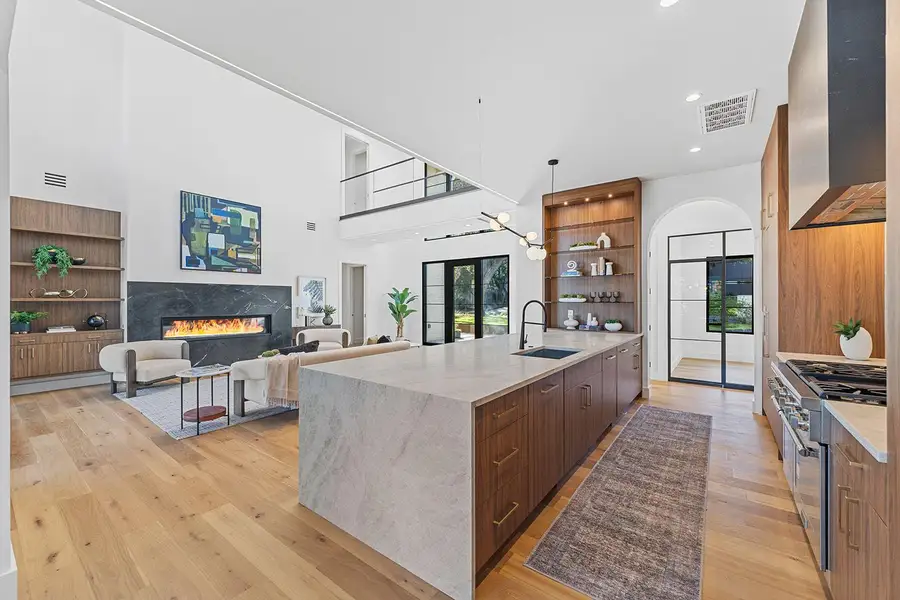 Must see to appreciate all the details and features. Must see to appreciate all the details and features.