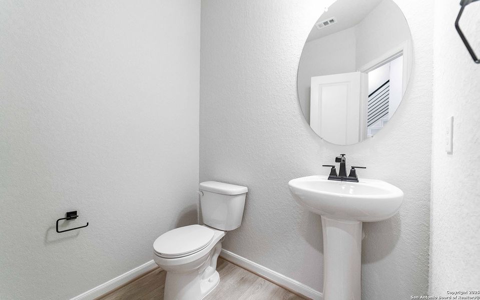Furnished interior view inside a new home in Arcadia Ridge, San Antonio (Image 6). Furnished interior view inside a new home in Arcadia Ridge, San Antonio (Image 6).