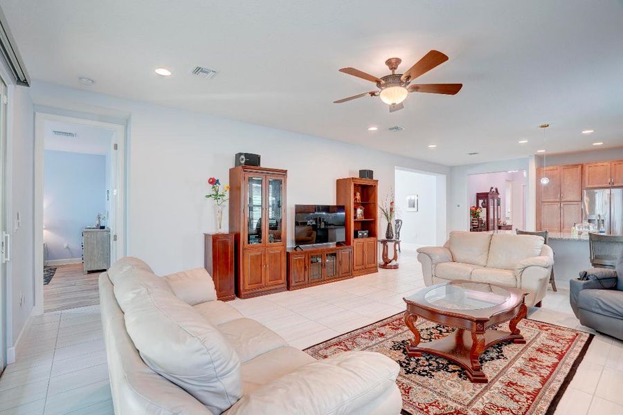 13388SWRiverRockRd-38