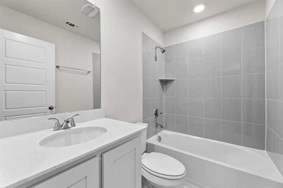 1963 Gentle Oak-Bathroom-1
