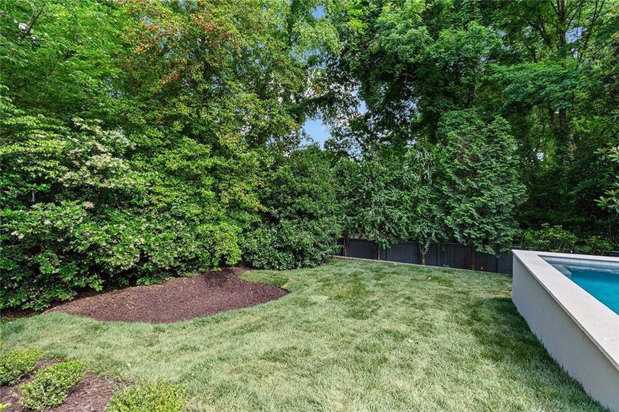 Natural landscape and outdoor views near in Atlanta (Image 60). Natural landscape and outdoor views near in Atlanta (Image 60).