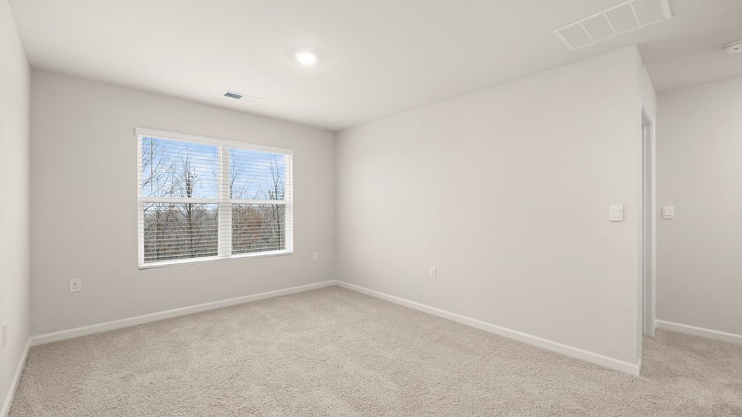 Spacious, unfurnished interior of a new home in Captain's Corner, Grovetown (Image 26).