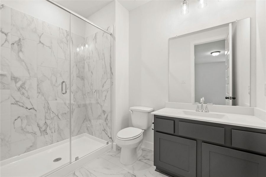 Representative image. Features, selections and colors may vary.