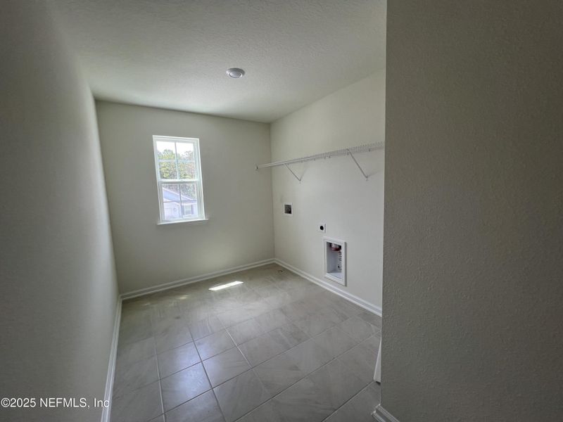 Spacious, unfurnished interior of a new home in Panther Creek, Jacksonville (Image 11). Spacious, unfurnished interior of a new home in Panther Creek, Jacksonville (Image 11).