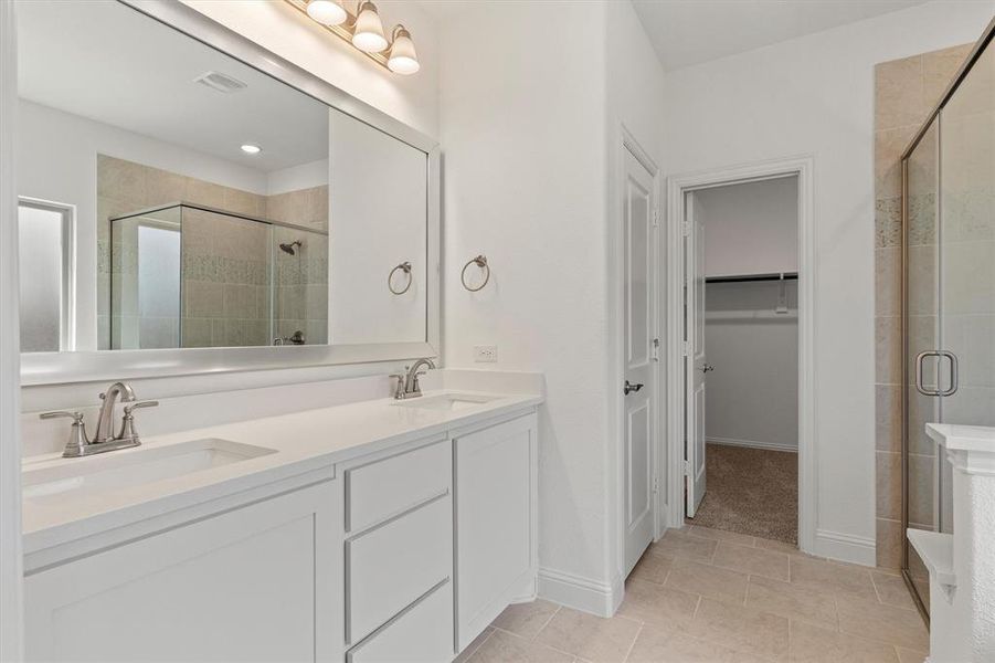 Furnished interior view inside a new home in , Wylie (Image 7).