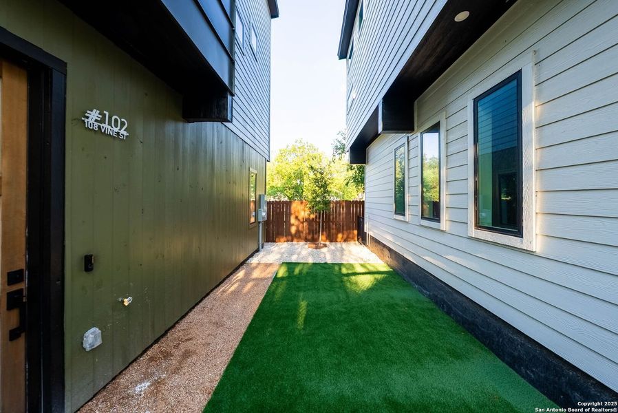 Exterior details and patio area of a home in , San Antonio (Image 12).
