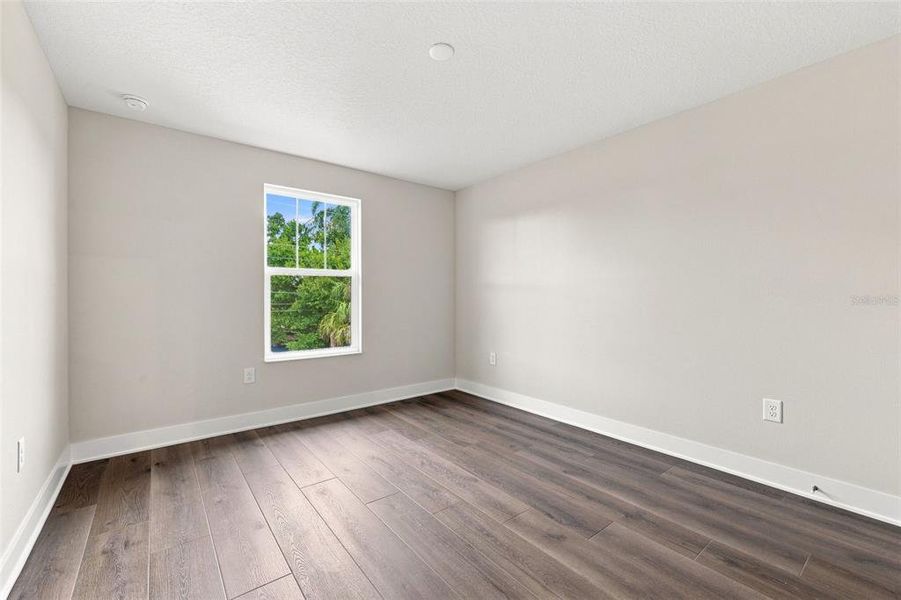 Spacious, unfurnished interior of a new home in , St. Petersburg (Image 24).