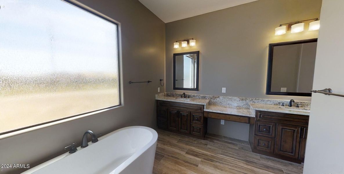 Dual Sinks & Large Vanity