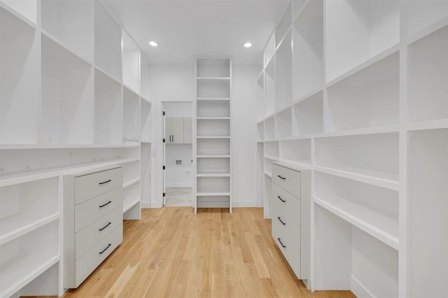 Image 36 of a home in .