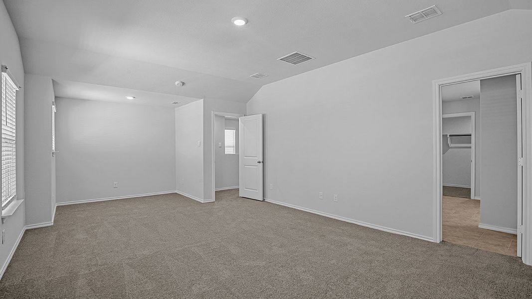 Spacious, unfurnished interior of a new home in Springhill South, Boyd (Image 19).