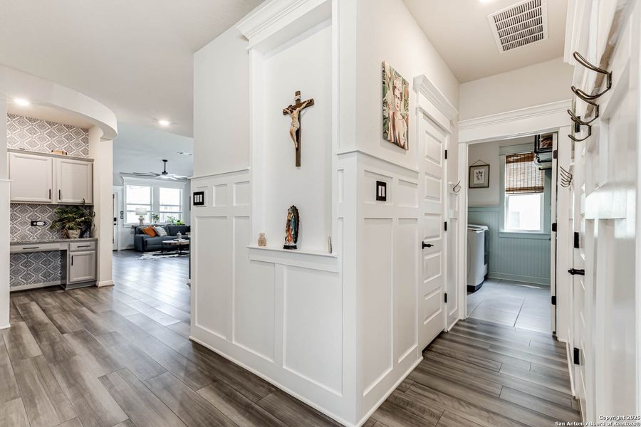 Furnished interior view inside a new home in Prescott Oaks, San Antonio (Image 32).