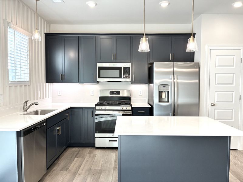 Furnished interior view inside a new home in Holly Ridge, Greenville (Image 6).