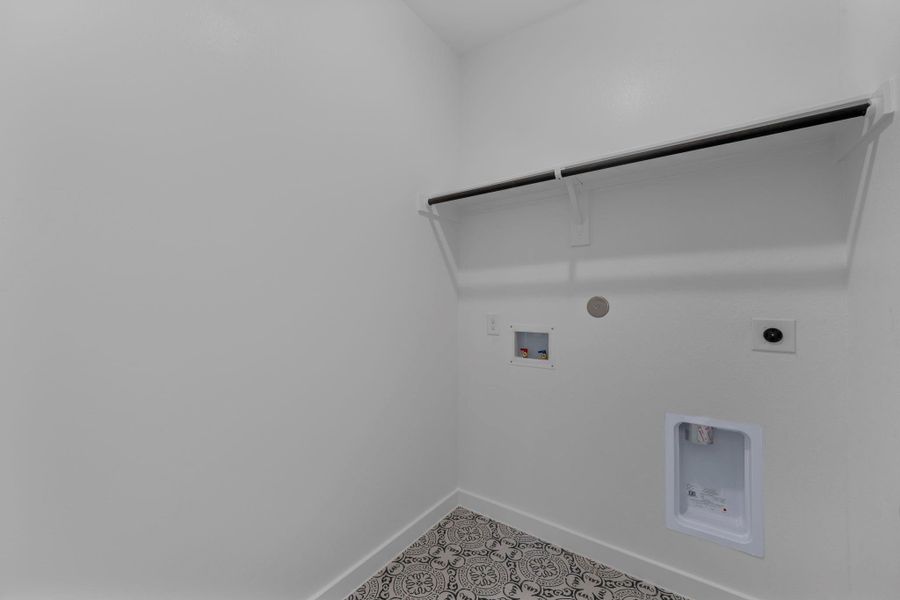 Spacious, unfurnished interior of a new home in , Missouri City (Image 32).