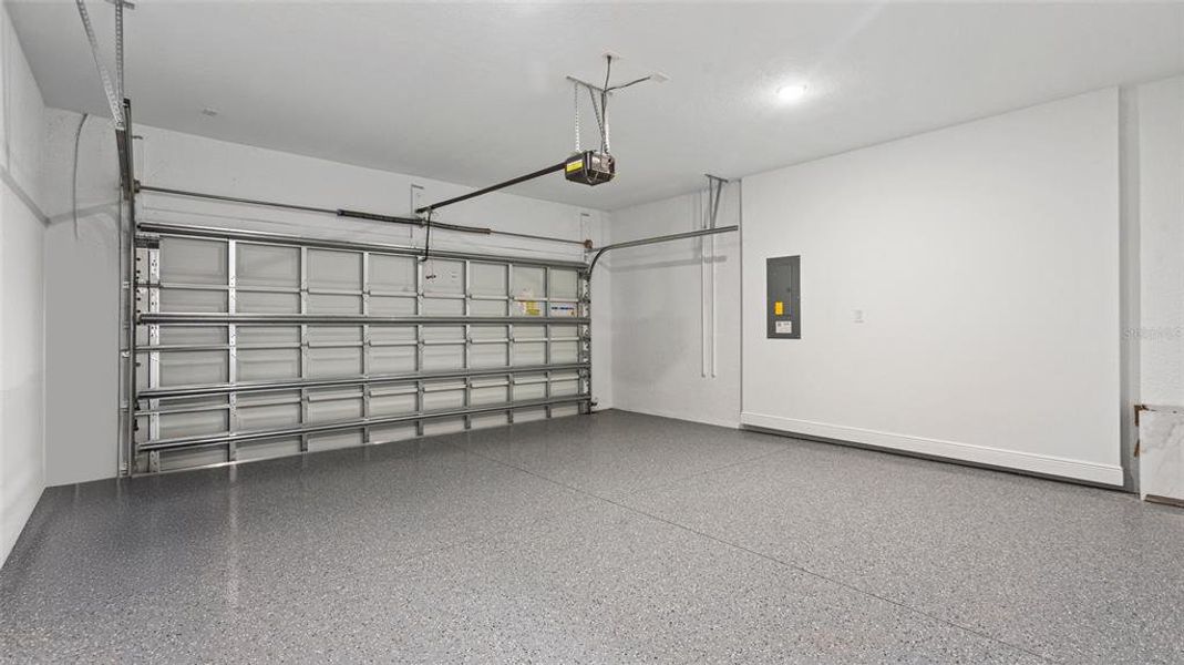 Spacious, unfurnished interior of a new home in Cresswind Lakewood Ranch, Lakewood Ranch (Image 16).