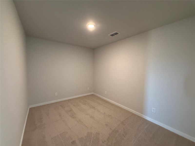 Spacious, unfurnished interior of a new home in Austin Point, Richmond (Image 8).
