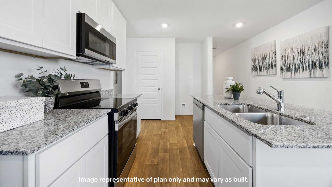 Representative furnished interior of a home built from the Axis by D.R. Horton in Deer Meadows, Odessa (Image 7).