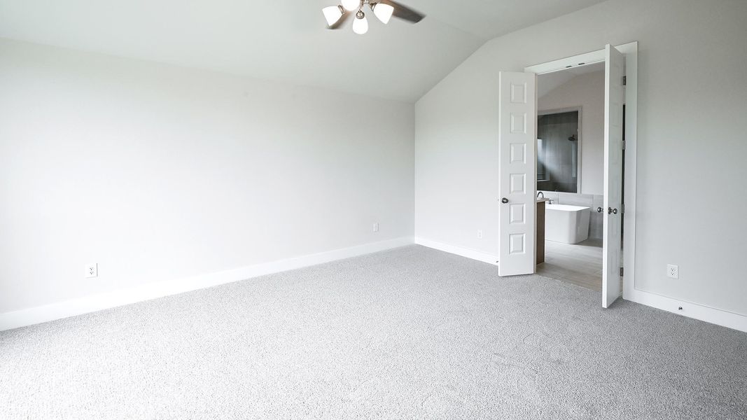 Spacious, unfurnished interior of a new home in Juniper Springs, Lockhart (Image 13).