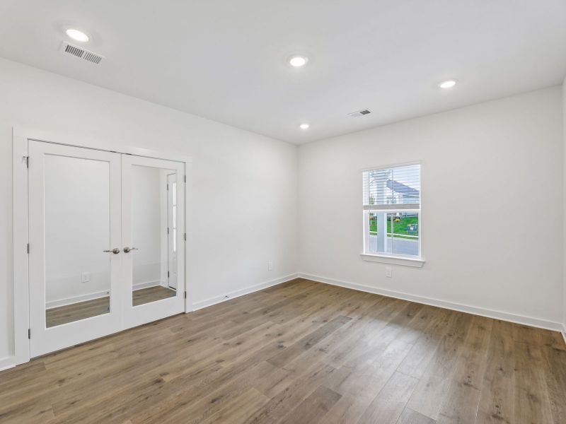 Spacious, unfurnished interior of a new home in Mansker Farms - Bronze Series, Hendersonville (Image 11). Spacious, unfurnished interior of a new home in Mansker Farms - Bronze Series, Hendersonville (Image 11).
