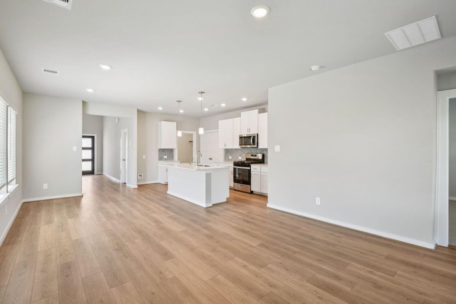 Spacious, unfurnished interior of a new home in Pine Lake Cove - Traditional Series, Montgomery (Image 47). Spacious, unfurnished interior of a new home in Pine Lake Cove - Traditional Series, Montgomery (Image 47).