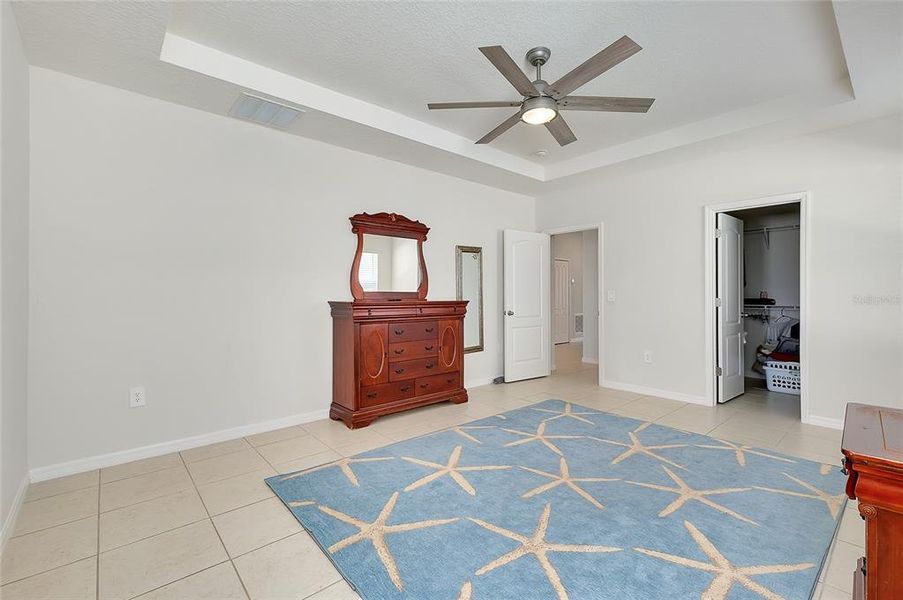 Furnished interior view inside a new home in , Bradenton (Image 7).