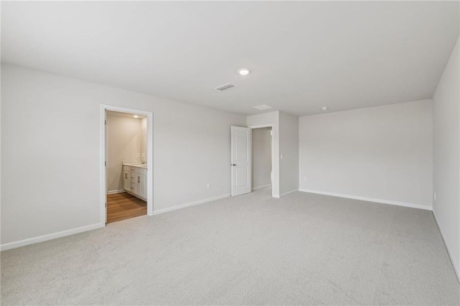 Spacious, unfurnished interior of a new home in Parkside at Grayson, Grayson (Image 33).