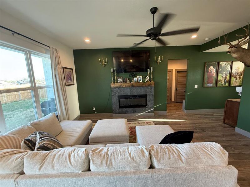 Furnished interior view inside a new home in , Tolar (Image 9).