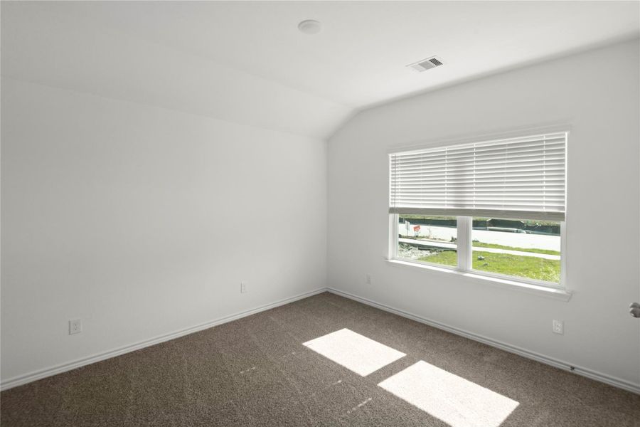 Spacious, unfurnished interior of a new home in , Dayton (Image 17).