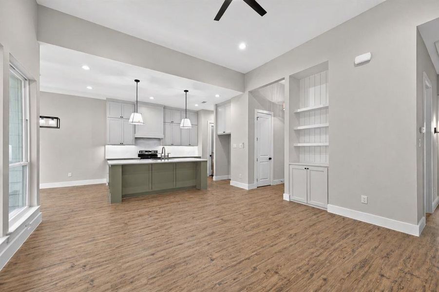 Spacious, unfurnished interior of a new home in , Dallas (Image 11).