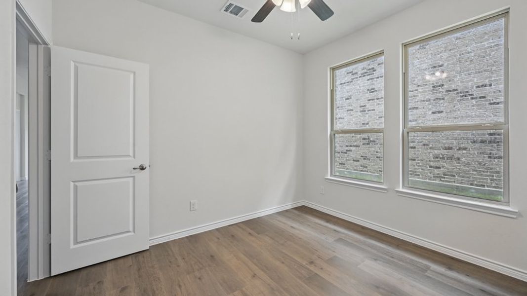 Spacious, unfurnished interior of a new home in Lakewood Trails, Forney (Image 24).