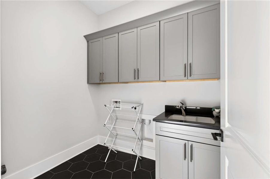 Furnished interior view inside a new home in , Atlanta (Image 55).