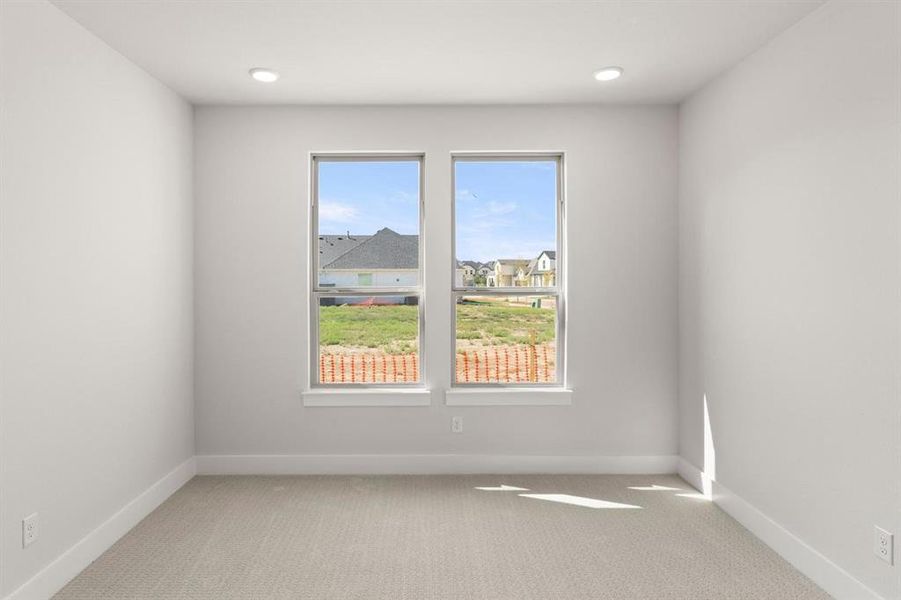 5_06. 7228 Ladybug - Study