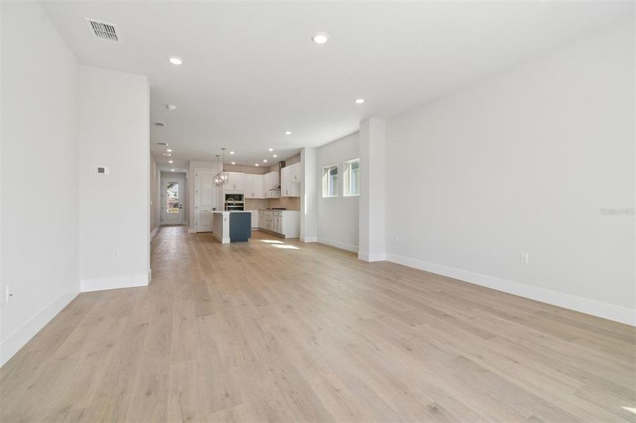 Spacious, unfurnished interior of a new home in Waterset Tradition Series, Apollo Beach (Image 24).