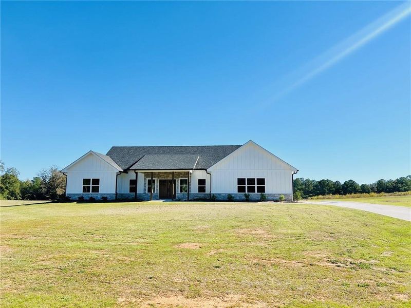 Exterior details and patio area of a home in , Cartersville (Image 17). Exterior details and patio area of a home in , Cartersville (Image 17).