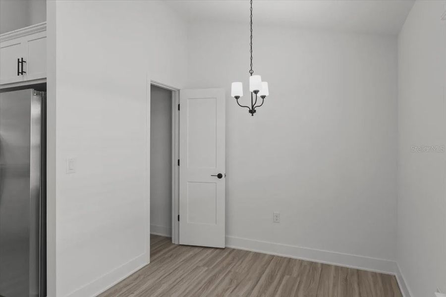 Spacious, unfurnished interior of a new home in Country Way South, Newberry (Image 21).