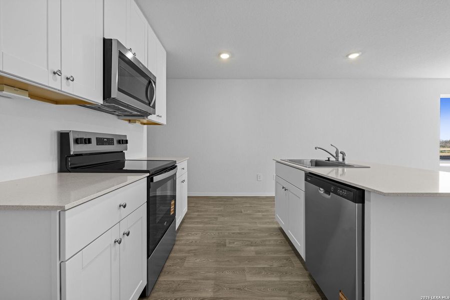 Furnished interior view inside a new home in Arroyo Ranch, Seguin (Image 6).