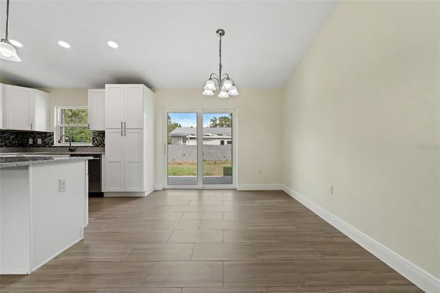 Spacious, unfurnished interior of a new home in , Orange City (Image 33).