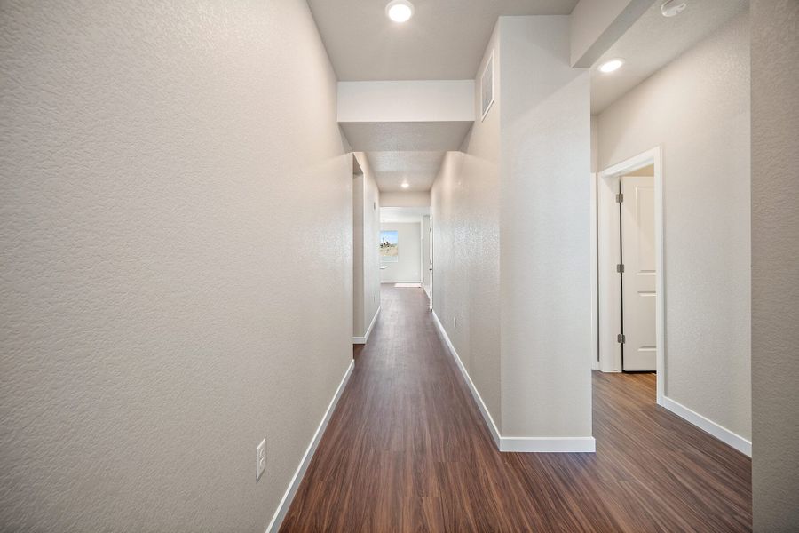 Spacious, unfurnished interior of a new home in Aspen Ranch, Fountain (Image 15).