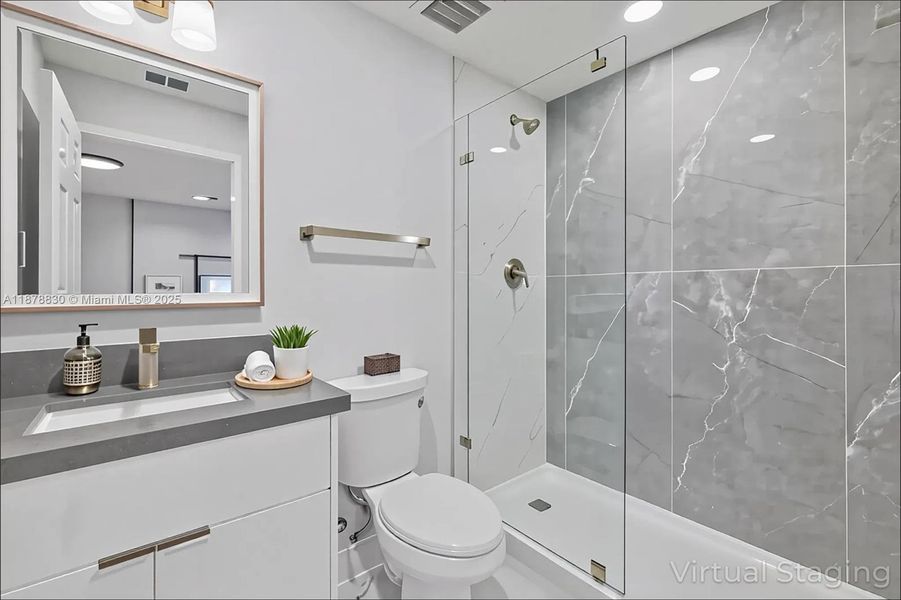 Furnished interior view inside a new home in , Lehigh Acres (Image 12).