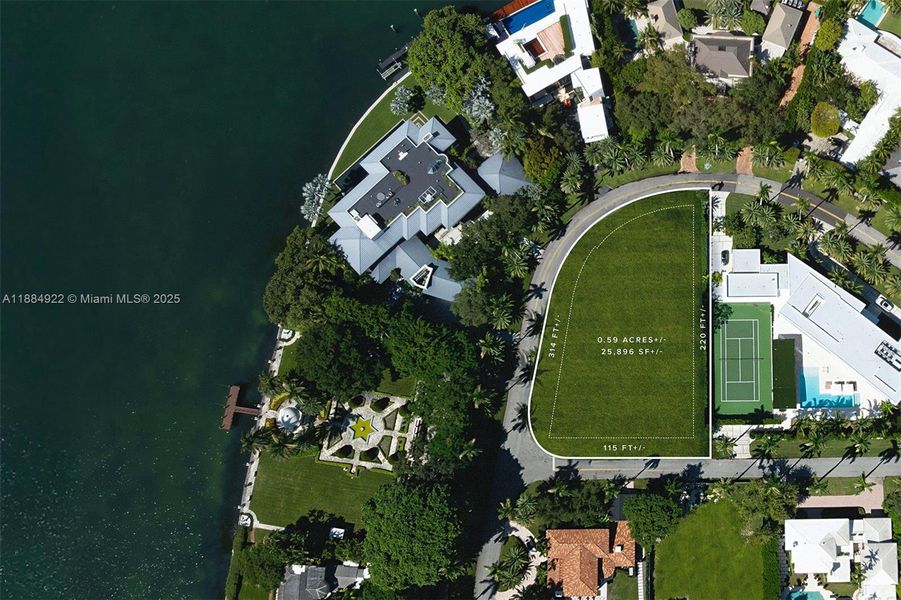 Image 4 of a home in . Image 4 of a home in .