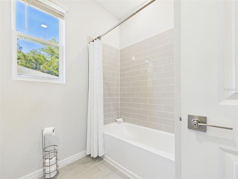 Furnished interior view inside a new home in , Ocala (Image 38).