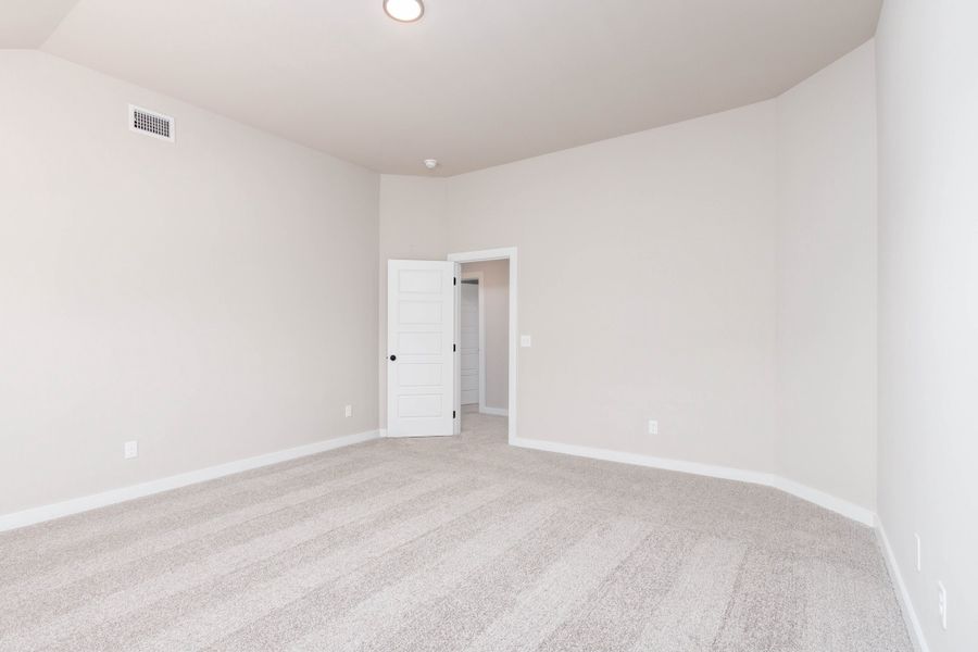 Representative unfurnished interior of a home built from the Cypress by Nason Homes in Brady Estates, Murfreesboro (Image 20).